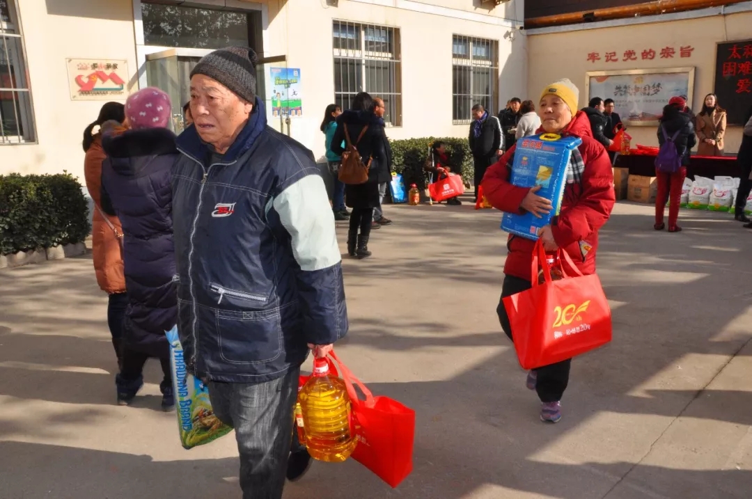 C:\Documents and Settings\Administrator\桌面\02.webp.jpg